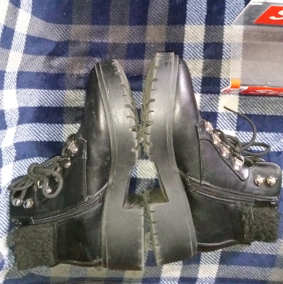 Top Moda Heeled Boots - Picture 5 of 10